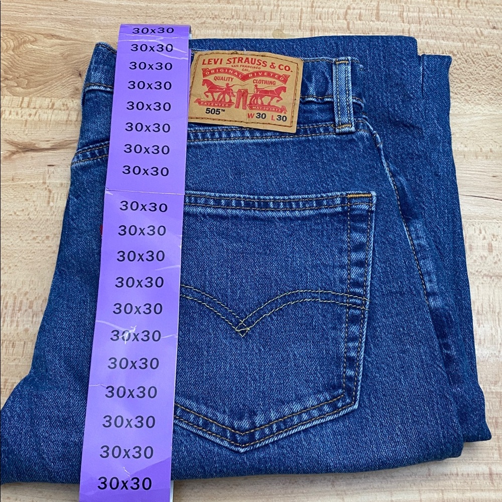 NWT Levi’s Men’s 505 Regular Straight Leg Jeans, Denim blue 30x30